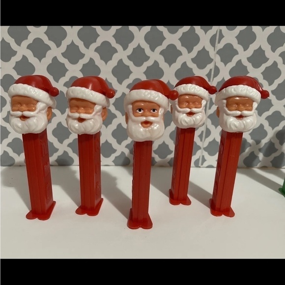 Vintage PEZ Candy Dispenser Collection: Lot of 27 - Picture 8 of 12